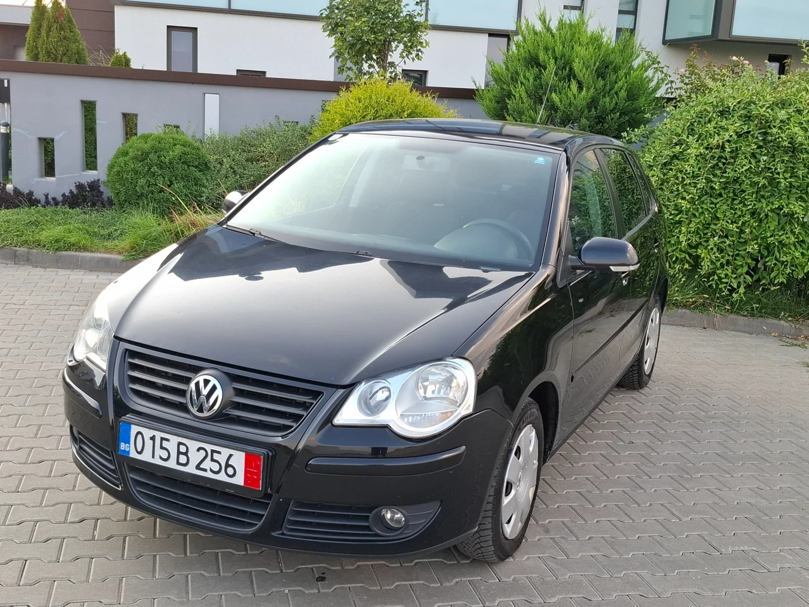 VW Polo 1.2I* (70кс)* FAMILY* FACELIFT* НОВ ВНОС* , снимка 8 - Автомобили и джипове - 55826634