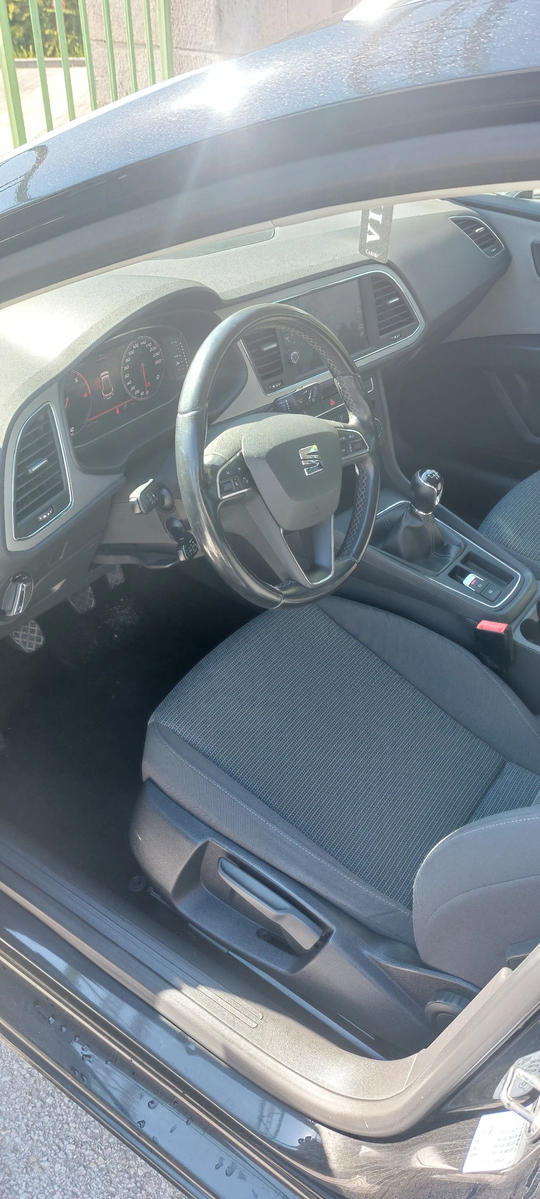 Seat Leon DIGITAL DISTRONIC, снимка 11 - Автомобили и джипове - 56011444