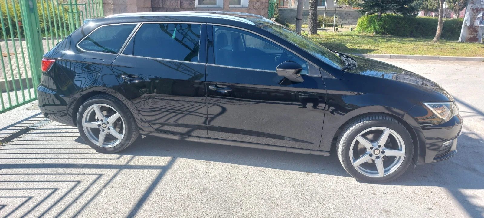 Seat Leon DIGITAL DISTRONIC, снимка 5 - Автомобили и джипове - 56011444