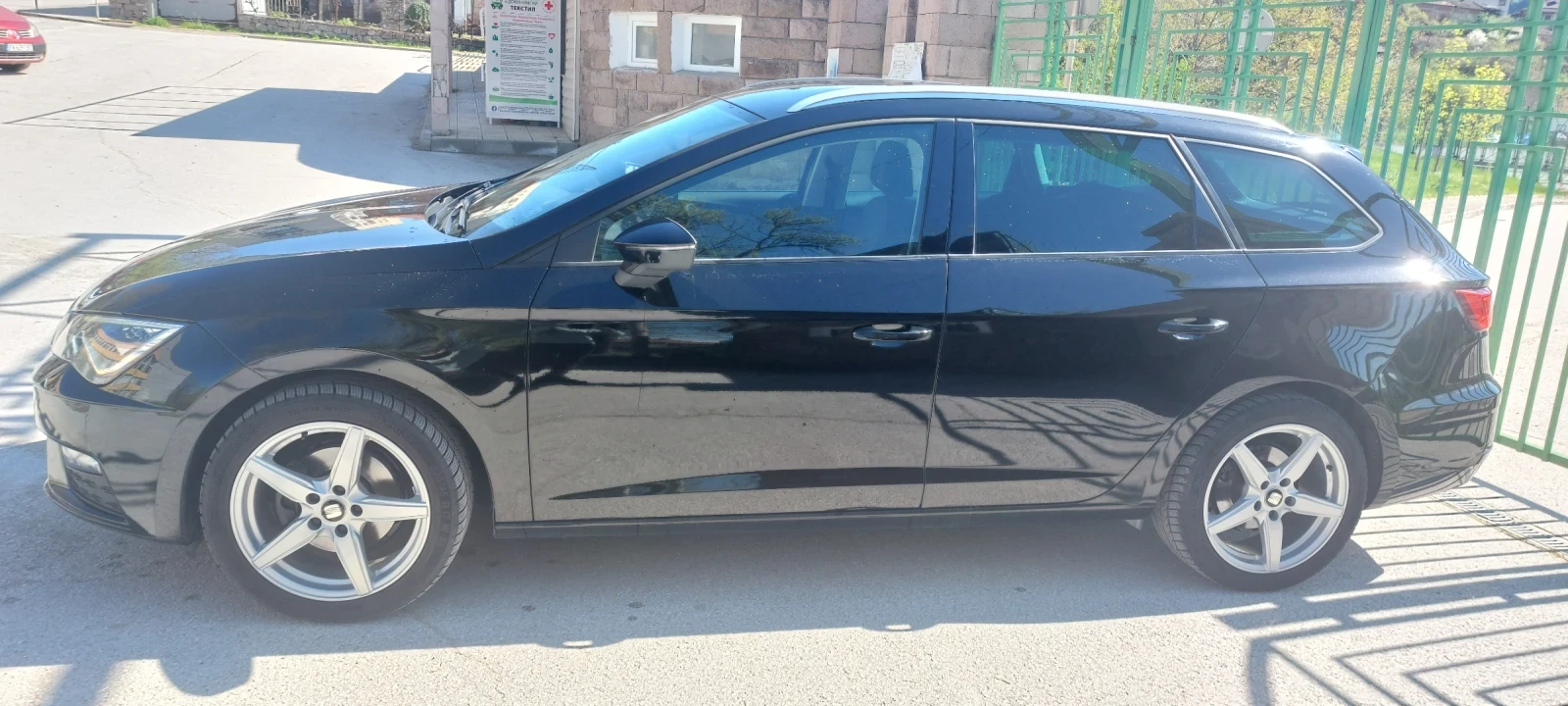 Seat Leon DIGITAL DISTRONIC, снимка 4 - Автомобили и джипове - 56011444
