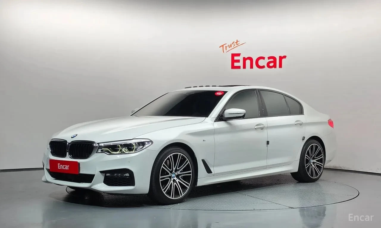 BMW 530 M Sport/ДИСТРОНИК/ОБДУХ/ШИБЕДАХ/360 КАМ/ХЕДЪП