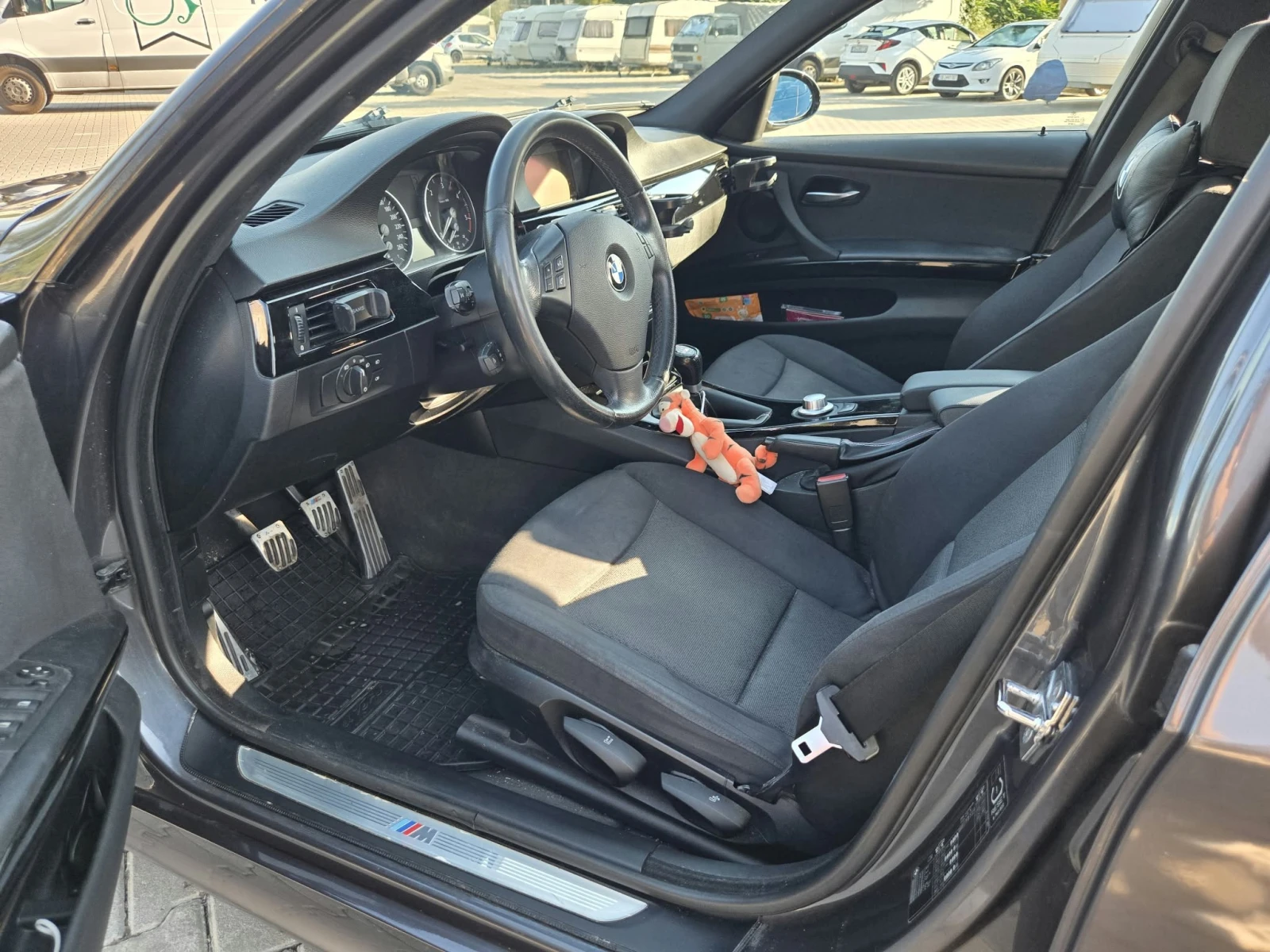 BMW 320 320d, снимка 10 - Автомобили и джипове - 56240267