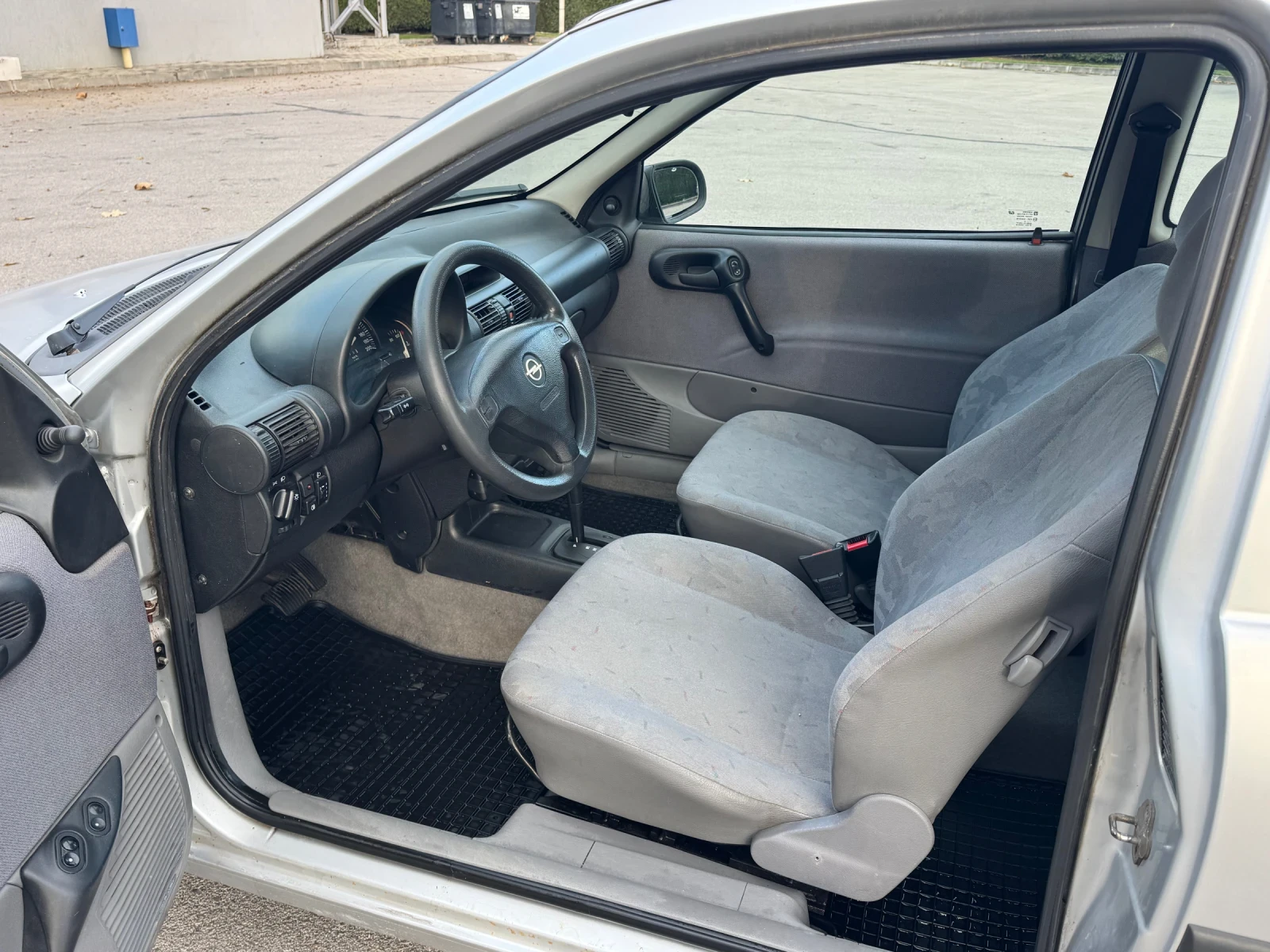 Opel Corsa A/C! Автоматик, снимка 8 - Автомобили и джипове - 56686860