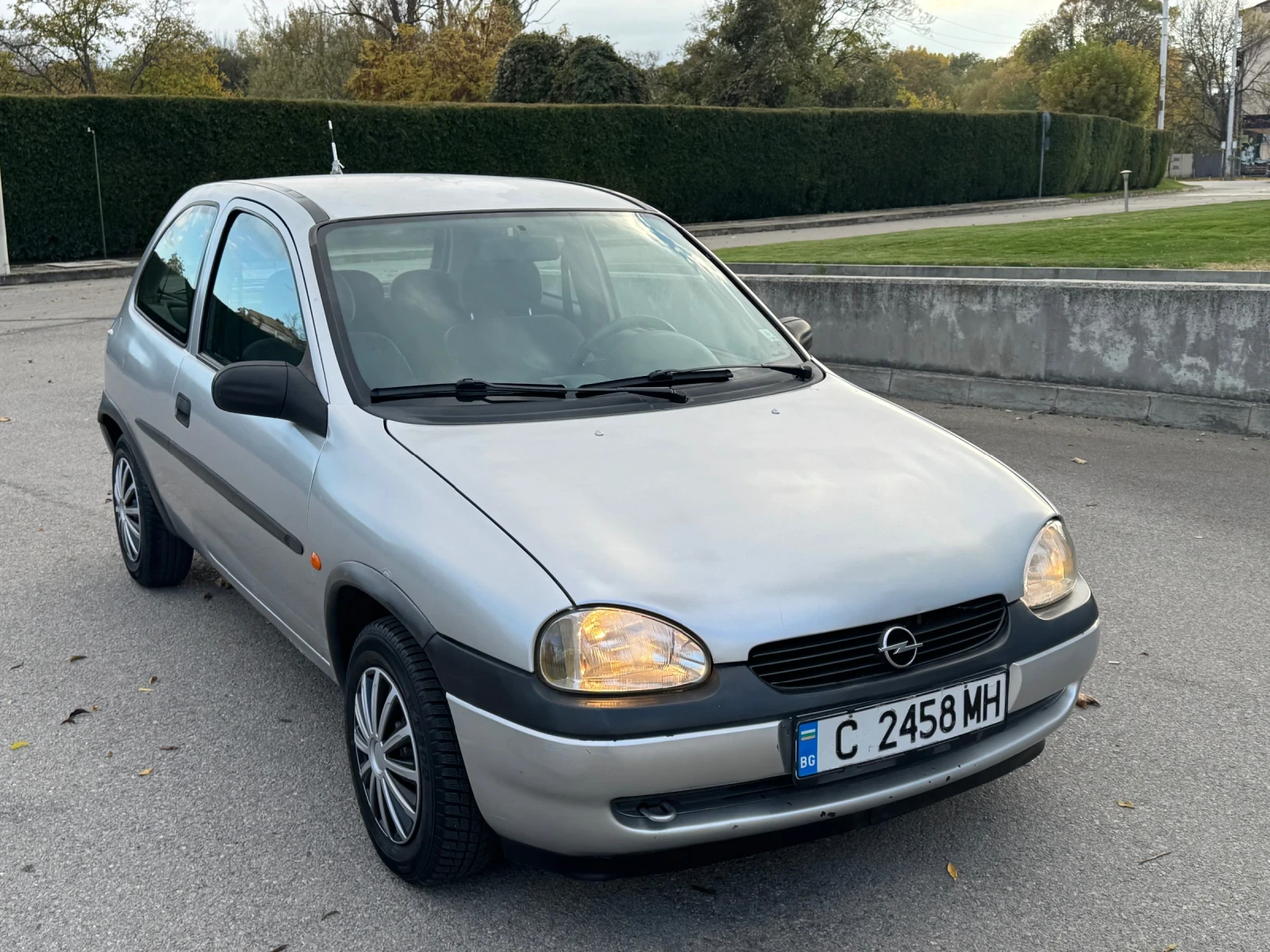 Opel Corsa A/C! Автоматик, снимка 3 - Автомобили и джипове - 56686860