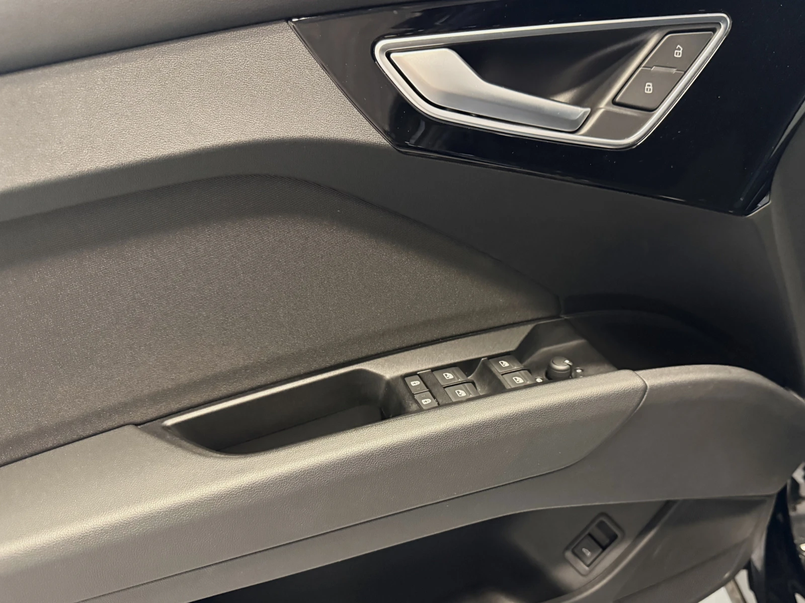 Audi E-Tron Q4 50 SPORTBACK S LINE QUATTRO , снимка 12 - Автомобили и джипове - 56721877