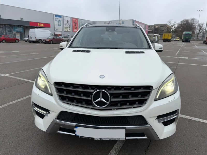 Mercedes-Benz ML 350 AMG* Панорама* Генерация, снимка 2 - Автомобили и джипове - 48199273