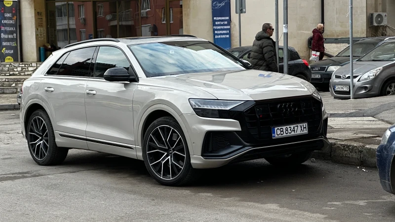 Audi SQ8 Beige Shadow / 507hp / 33000km, снимка 1 - Автомобили и джипове - 48241694