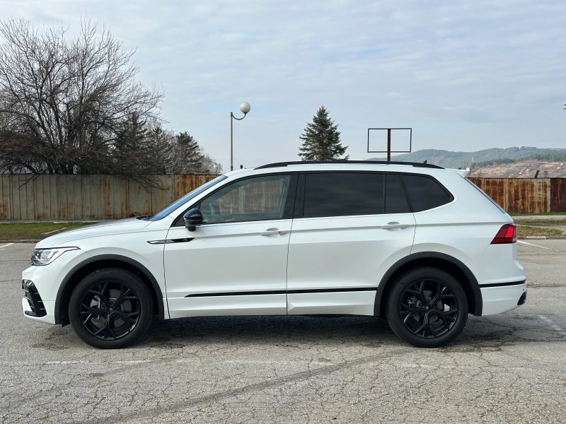 VW Tiguan All Space 2.0 TSI/4-Motion/R-LINE Black/Panorama, снимка 16 - Автомобили и джипове - 48249149