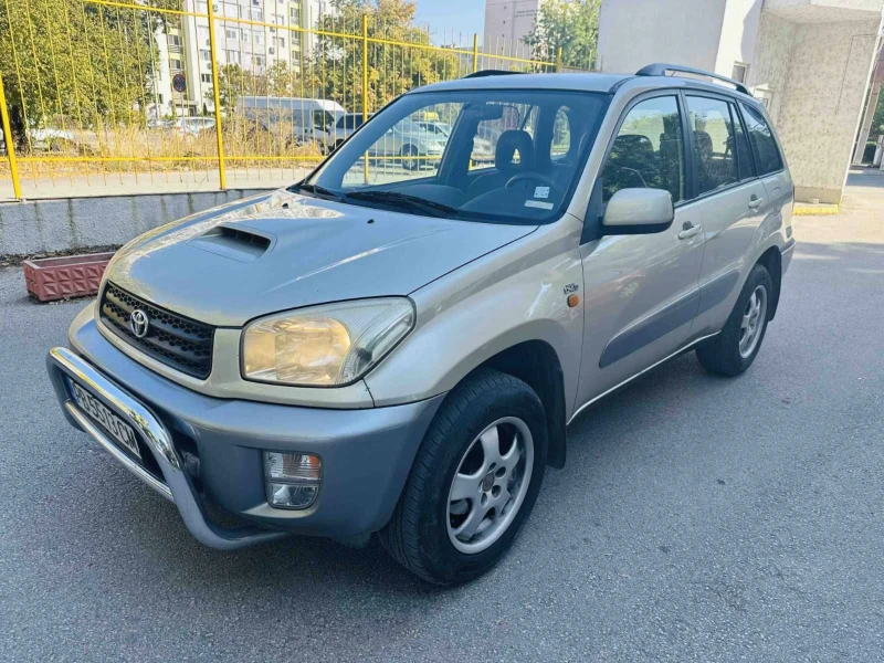 Toyota Rav4, снимка 1 - Автомобили и джипове - 48312305