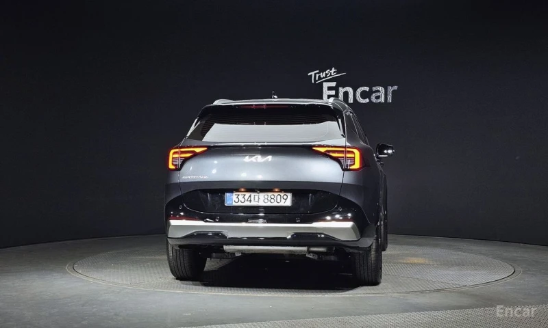 Kia Sportage 1.6 TURBO SIGNATURE * ТОП ИЗПЪЛНЕНИЕ* , снимка 2 - Автомобили и джипове - 51313346