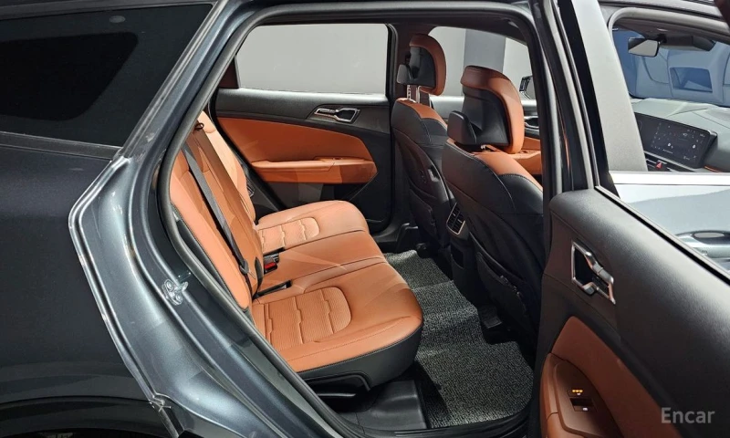 Kia Sportage 1.6 TURBO SIGNATURE * ТОП ИЗПЪЛНЕНИЕ* , снимка 10 - Автомобили и джипове - 51313346