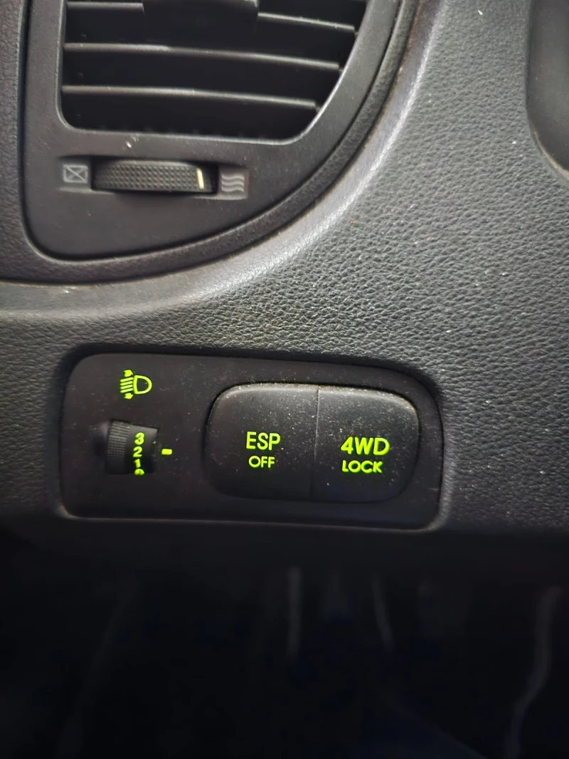 Kia Sportage 2.0i CNG 4x4 ITALIA, снимка 9 - Автомобили и джипове - 52744013