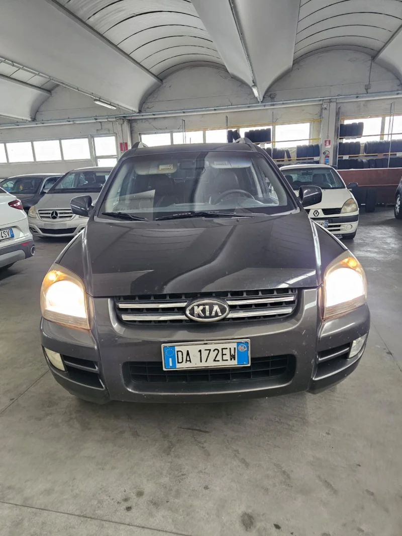 Kia Sportage 2.0i CNG 4x4 ITALIA, снимка 2 - Автомобили и джипове - 52744013