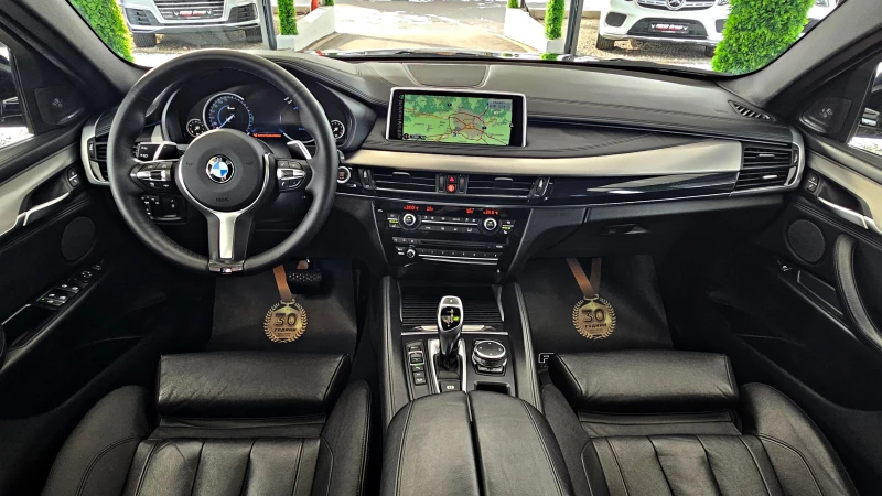 BMW X6 M/4.0XD/LED/DISTR/HUD/360CAM/ВАКУУМ/ПОДГРЕВ/LIZING, снимка 8 - Автомобили и джипове - 53188295