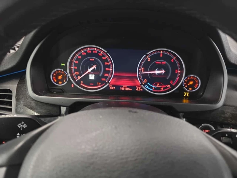 BMW X5 * xDrive35d * HARMAN KARDON* KEYLESS* PANO* ПОДГРЕ, снимка 8 - Автомобили и джипове - 53576641