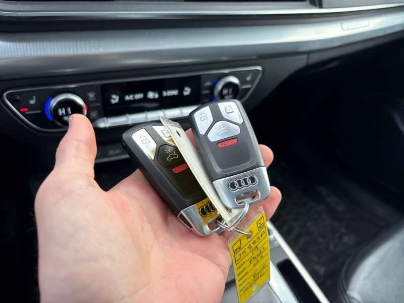 Audi Q5 * Premium Plus * CARFAX * ДВА КЛЮЧА* ПОДГРЕВ* , снимка 11 - Автомобили и джипове - 53354878