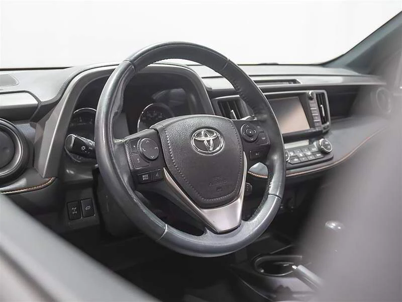 Toyota Rav4, снимка 9 - Автомобили и джипове - 54786531