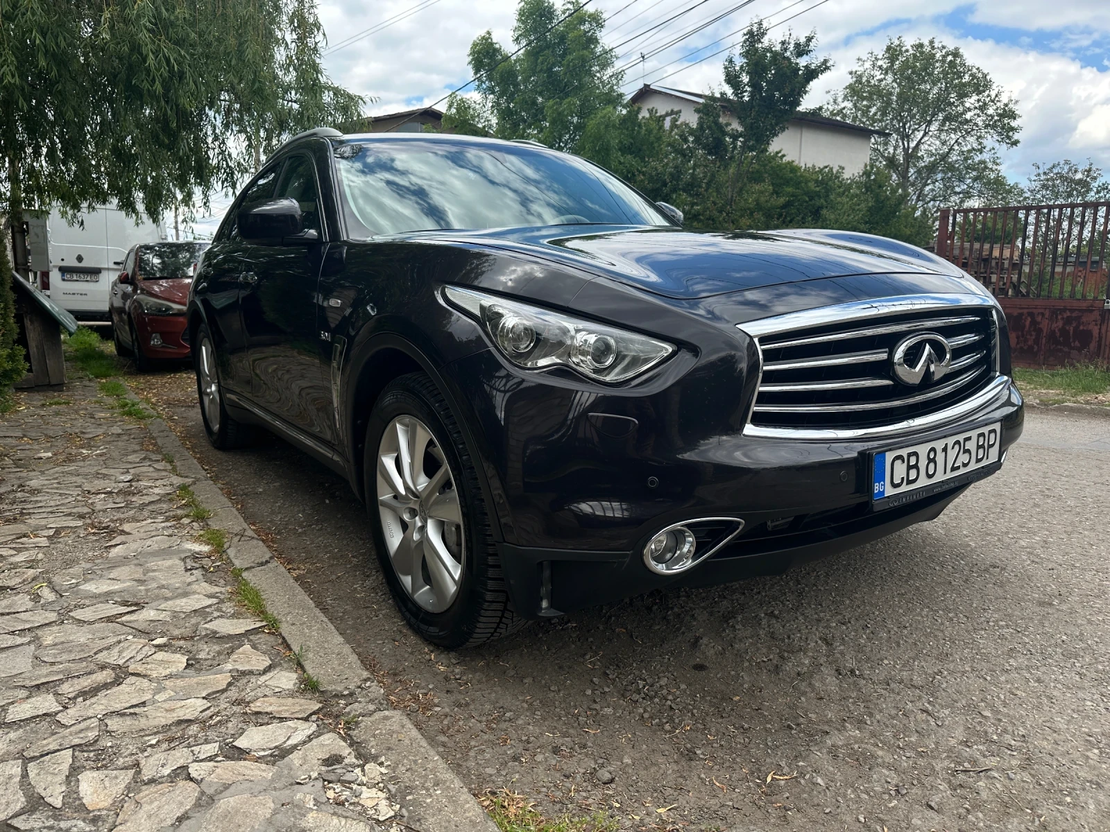 Infiniti QX70 3.0D V6 - изображение 2