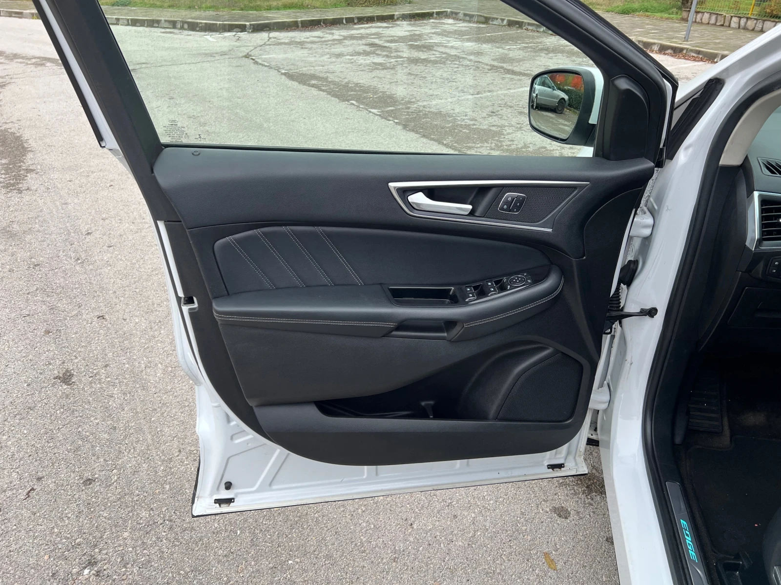 Ford Edge 2.0TDCI ST Line - изображение 10