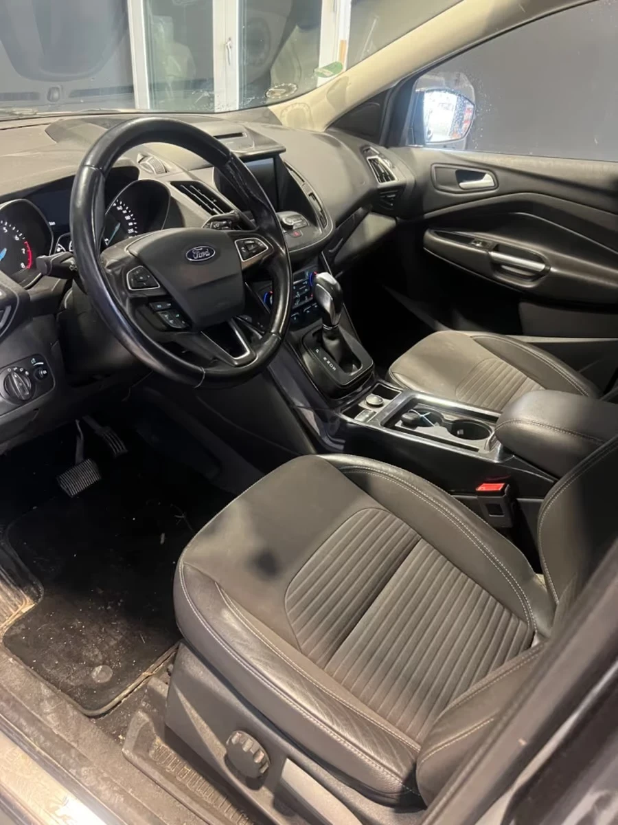 Ford Kuga 1.5 benzinTitanium 4x4 175кс - изображение 7