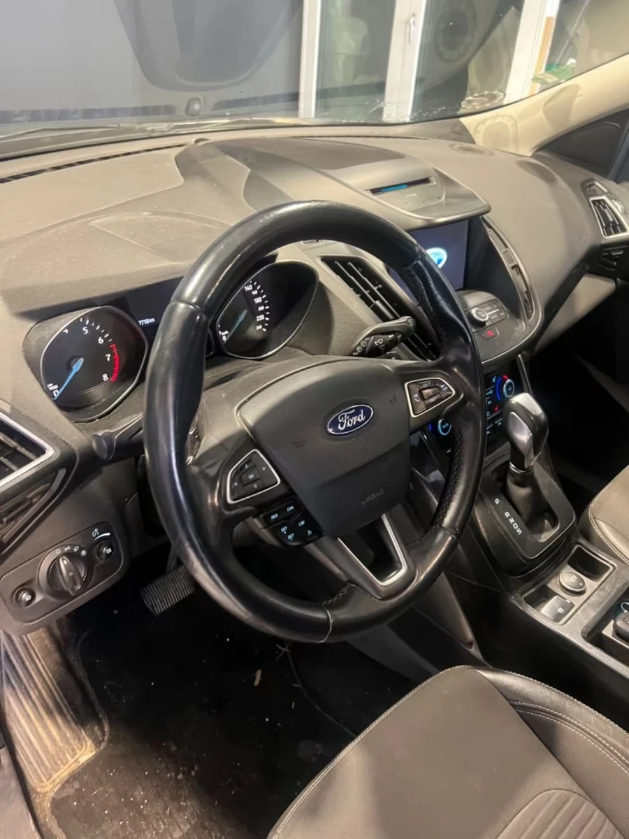 Ford Kuga 1.5 benzinTitanium 4x4 175кс - изображение 5