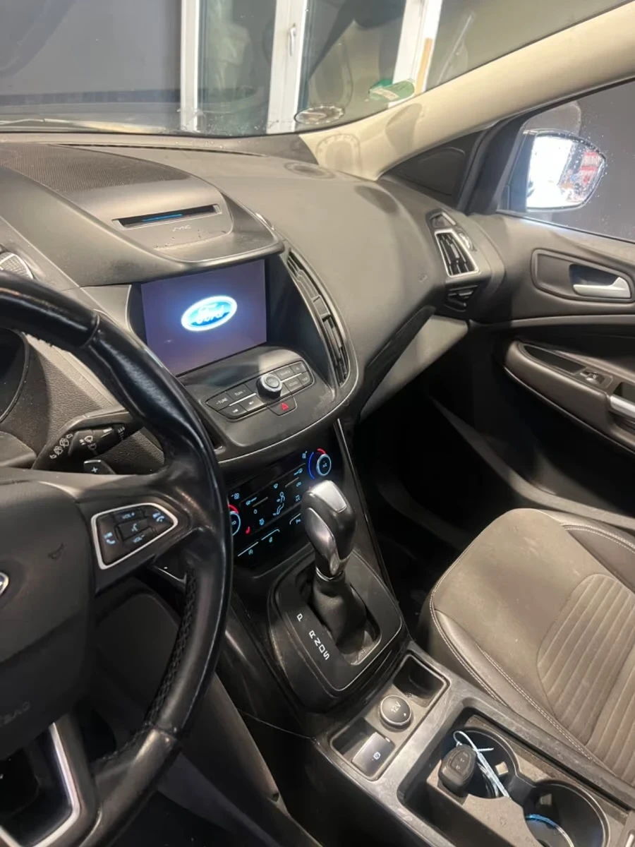 Ford Kuga 1.5 benzinTitanium 4x4 175кс - изображение 6