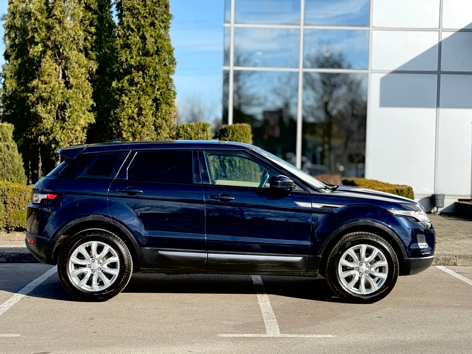 Land Rover Range Rover Evoque 4x4 Реален пробег !, снимка 2 - Автомобили и джипове - 53790885