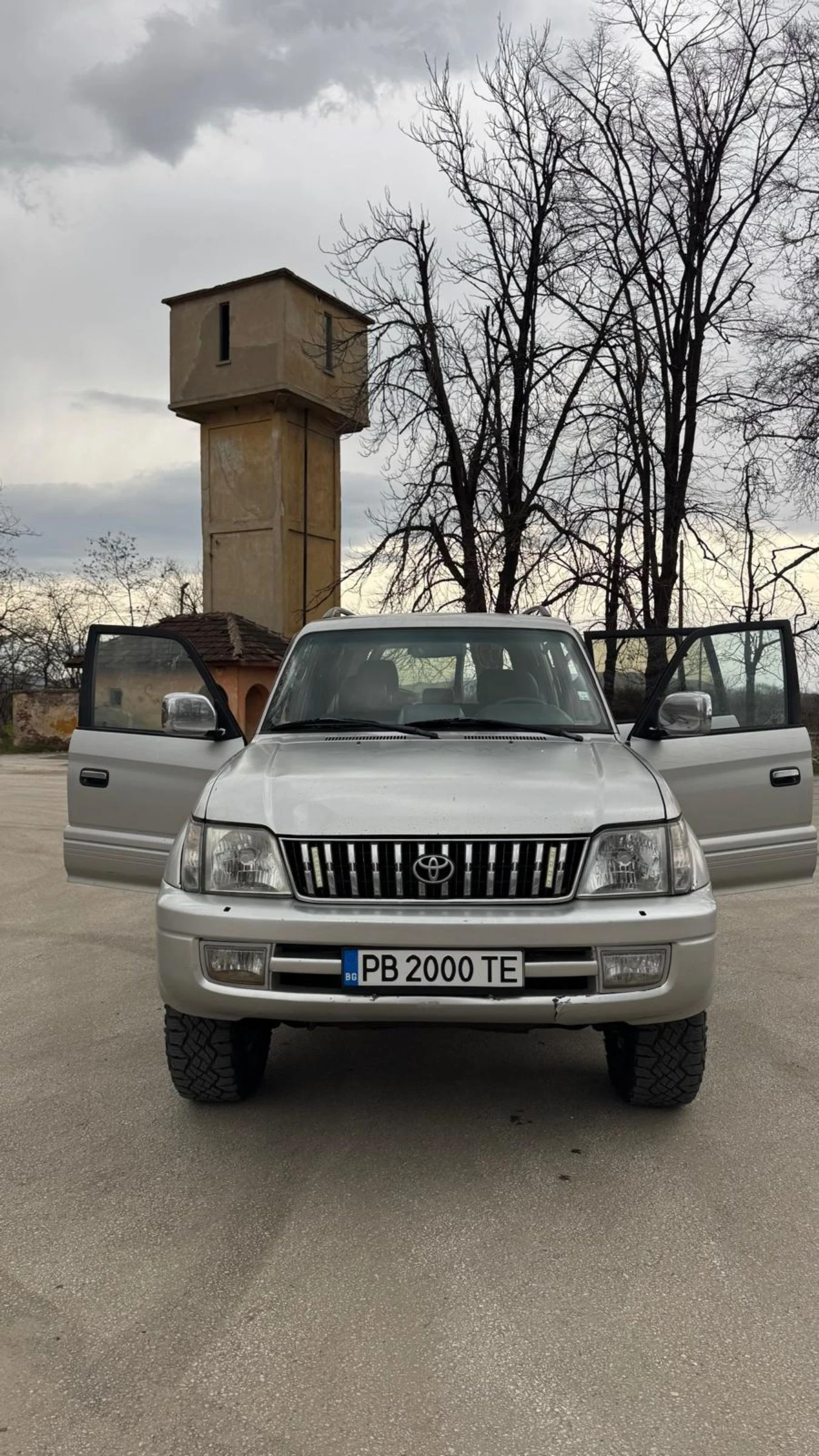 Toyota Land cruiser, снимка 10 - Автомобили и джипове - 53906943