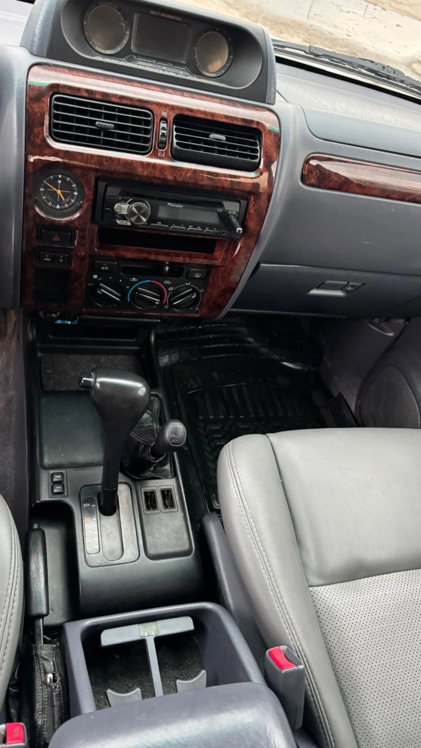 Toyota Land cruiser, снимка 9 - Автомобили и джипове - 53906943
