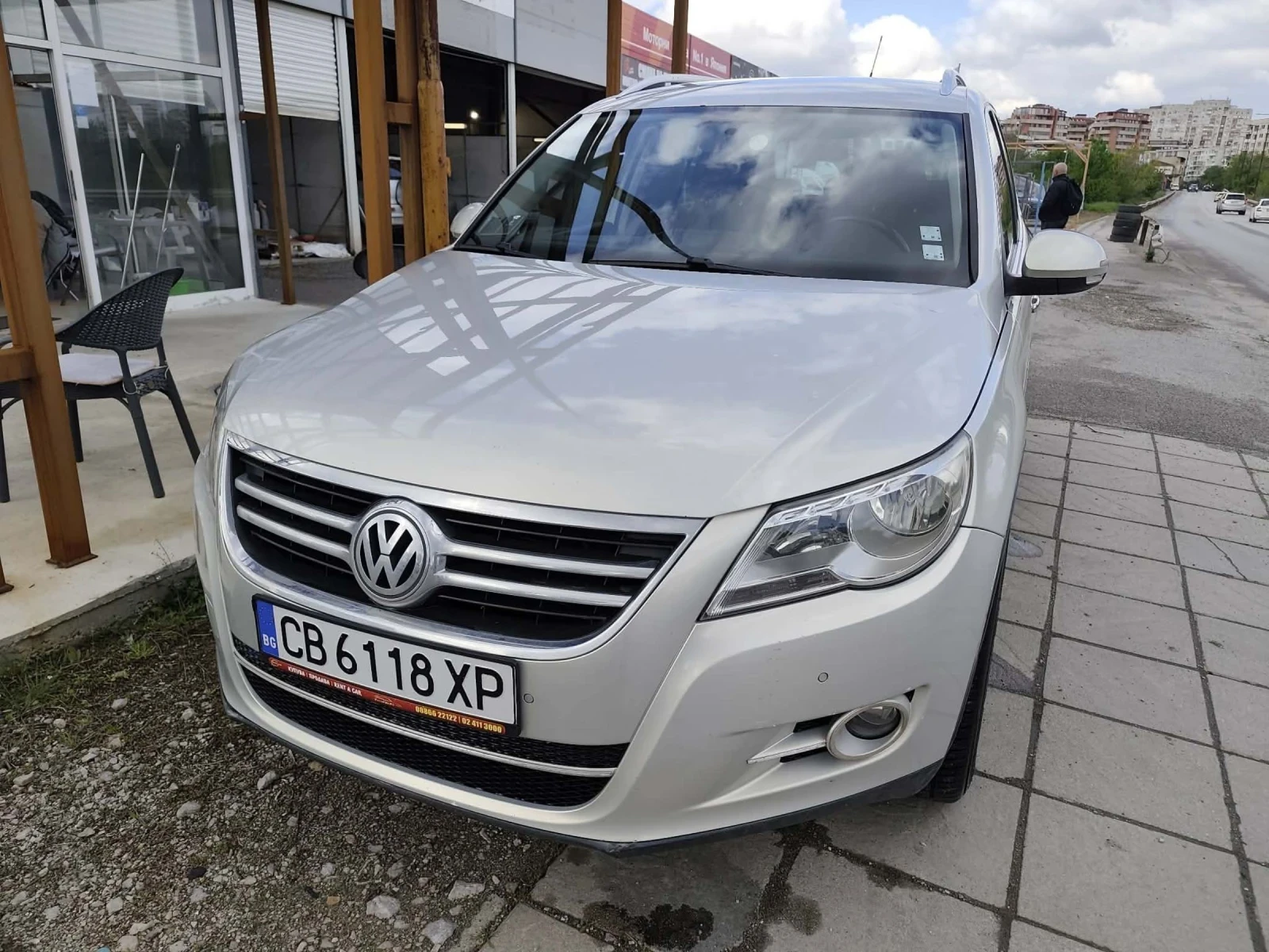 VW Tiguan Автоматик 4х4, снимка 3 - Автомобили и джипове - 54398919