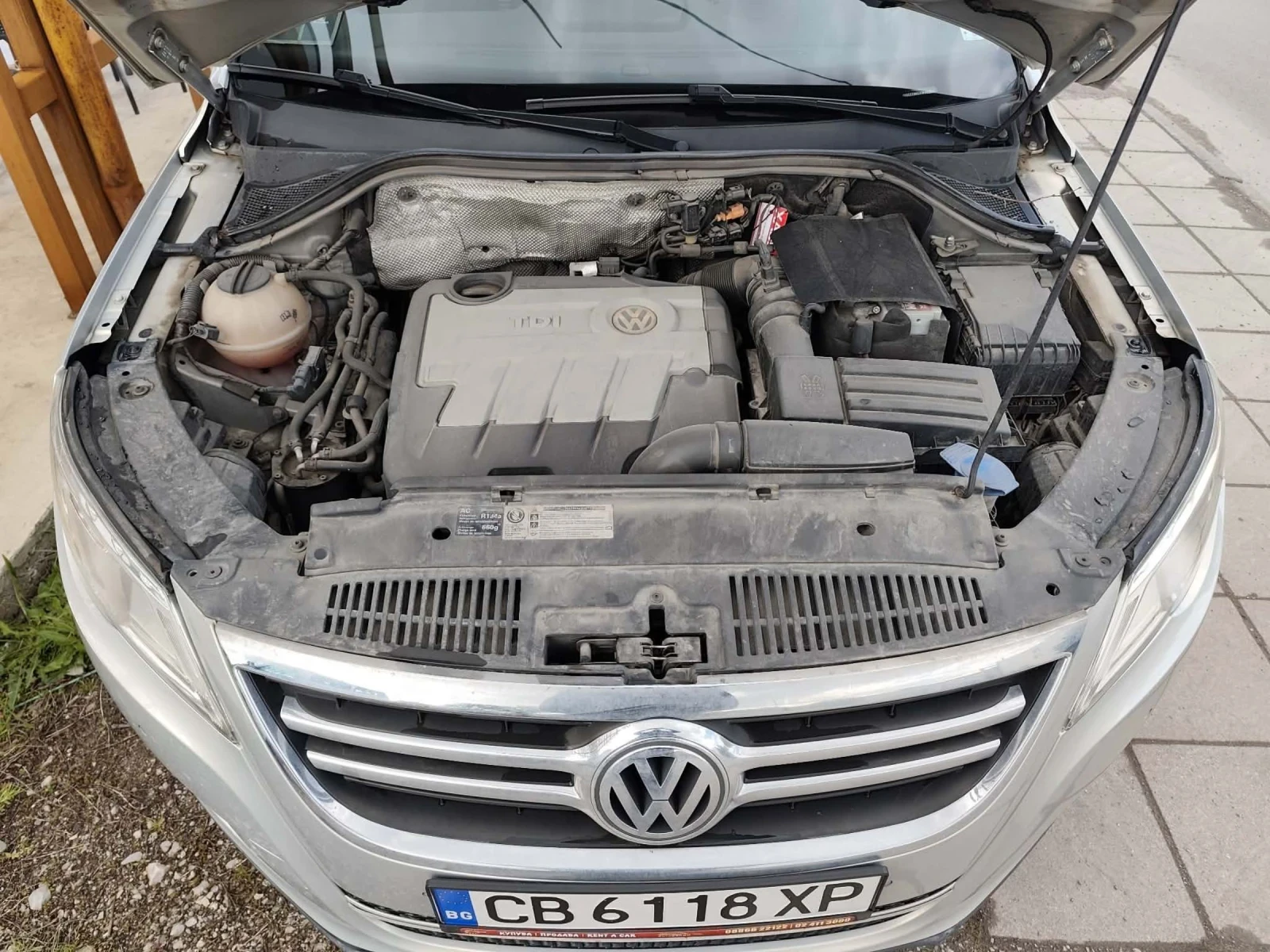 VW Tiguan Автоматик 4х4, снимка 17 - Автомобили и джипове - 54398919
