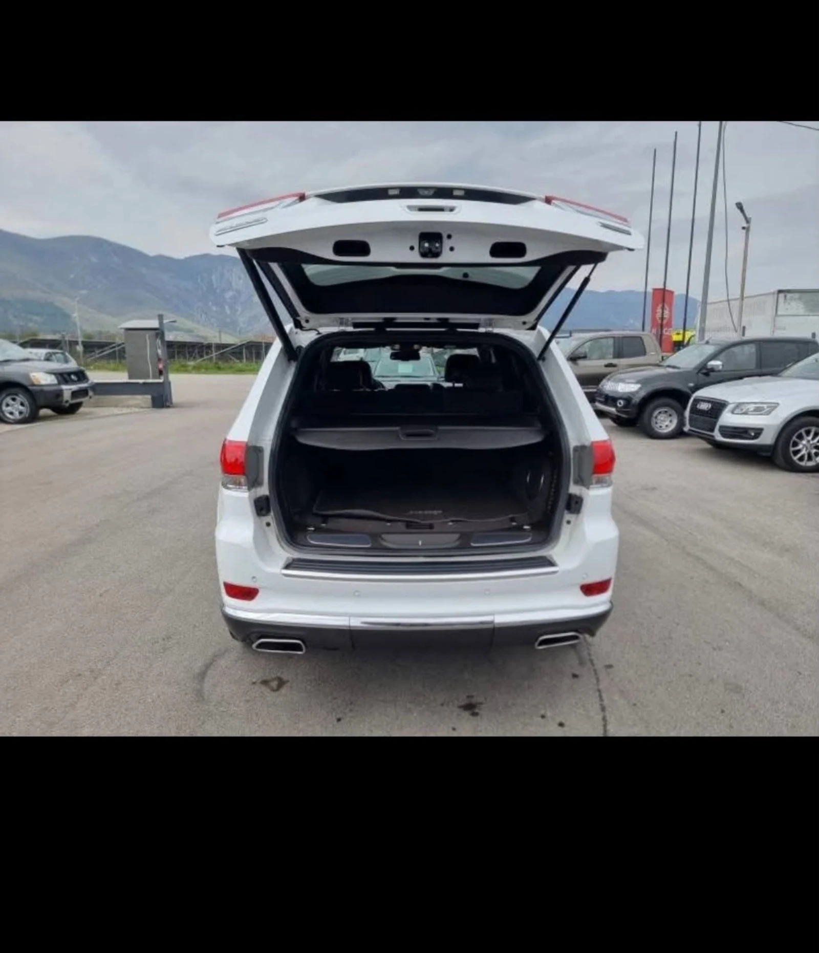 Jeep Grand cherokee 3000, снимка 6 - Автомобили и джипове - 54908510