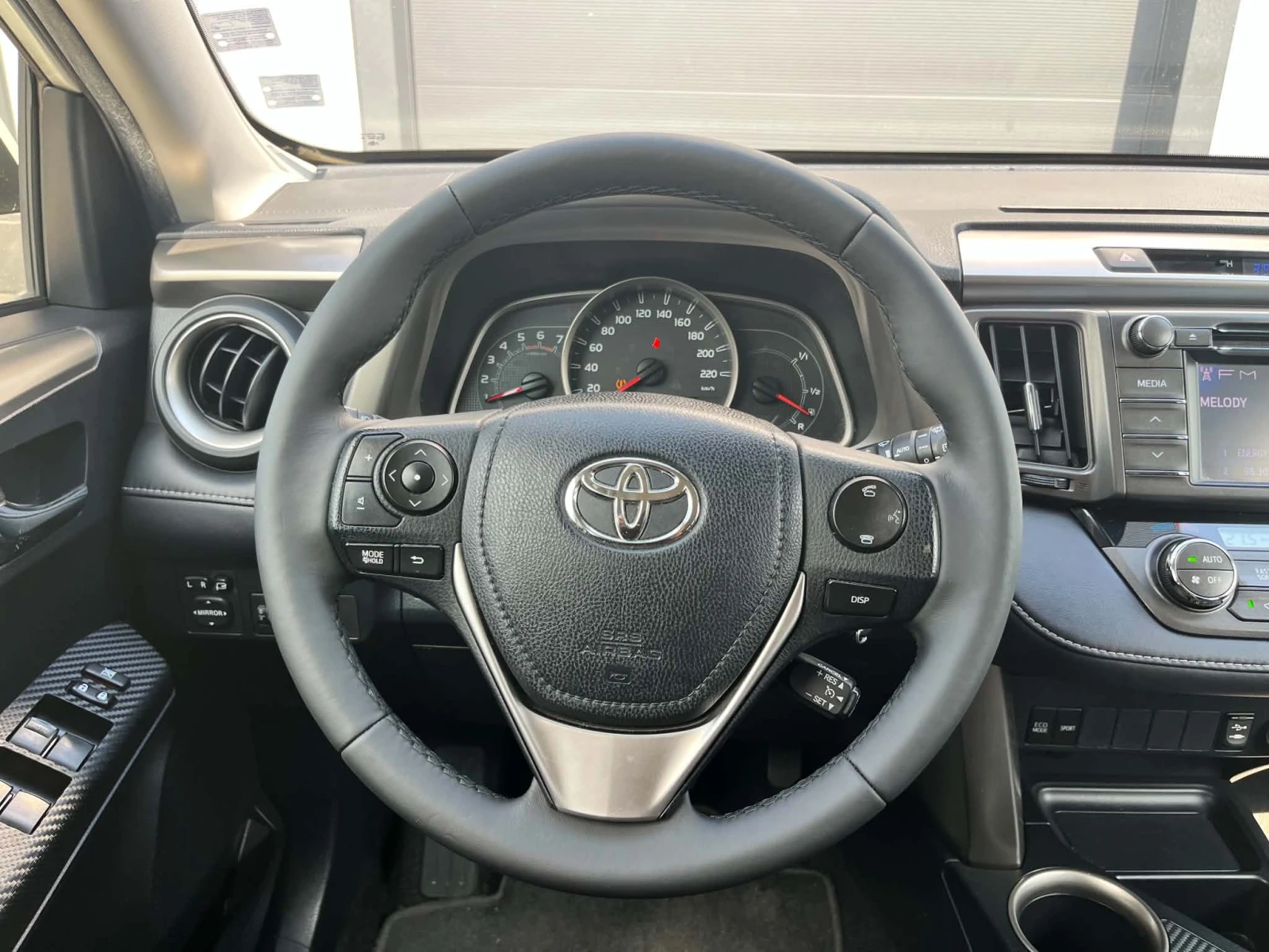 Toyota Rav4 2.2 D-CAT/4X4, снимка 11 - Автомобили и джипове - 55590547
