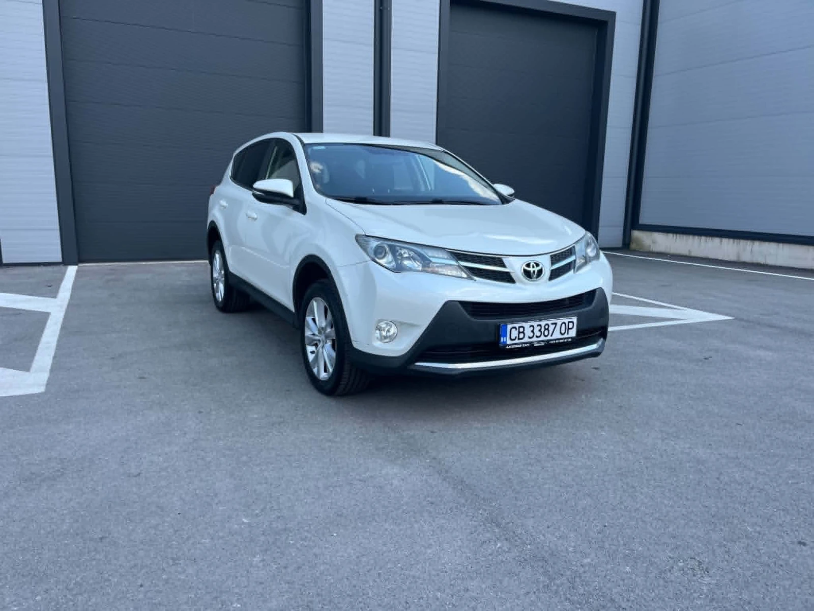 Toyota Rav4 2.2 D-CAT/4X4, снимка 3 - Автомобили и джипове - 55590547