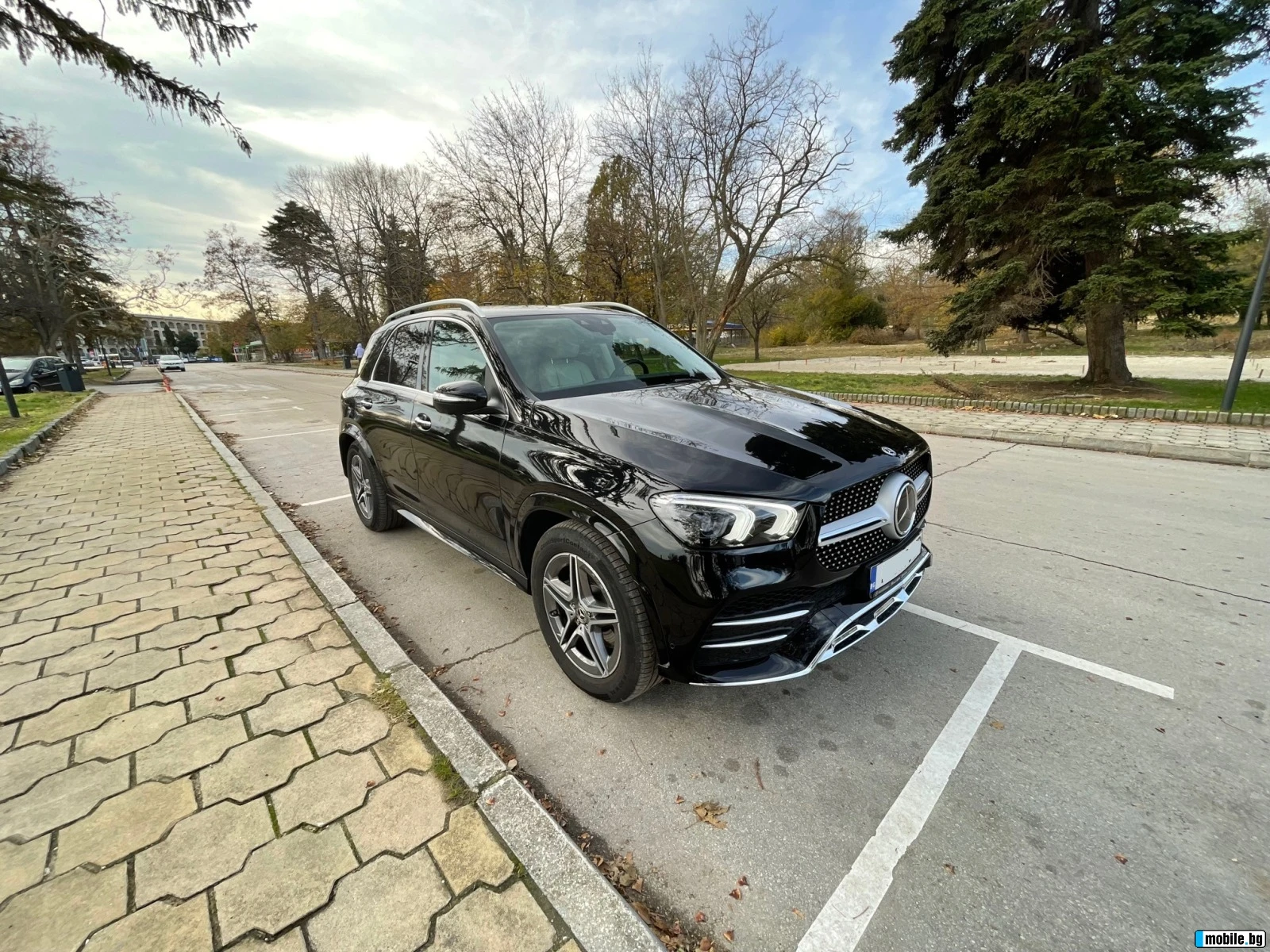 Mercedes-Benz GLE 300 4MATIC (6+ 1), снимка 4 - Автомобили и джипове - 55591358
