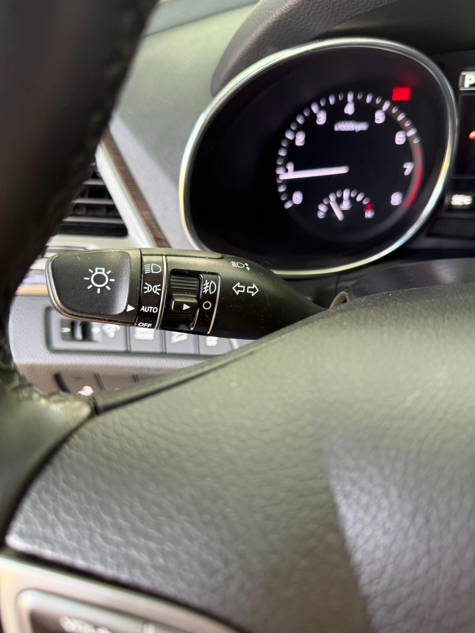 Hyundai Santa fe 2.0 Т, снимка 16 - Автомобили и джипове - 55711647