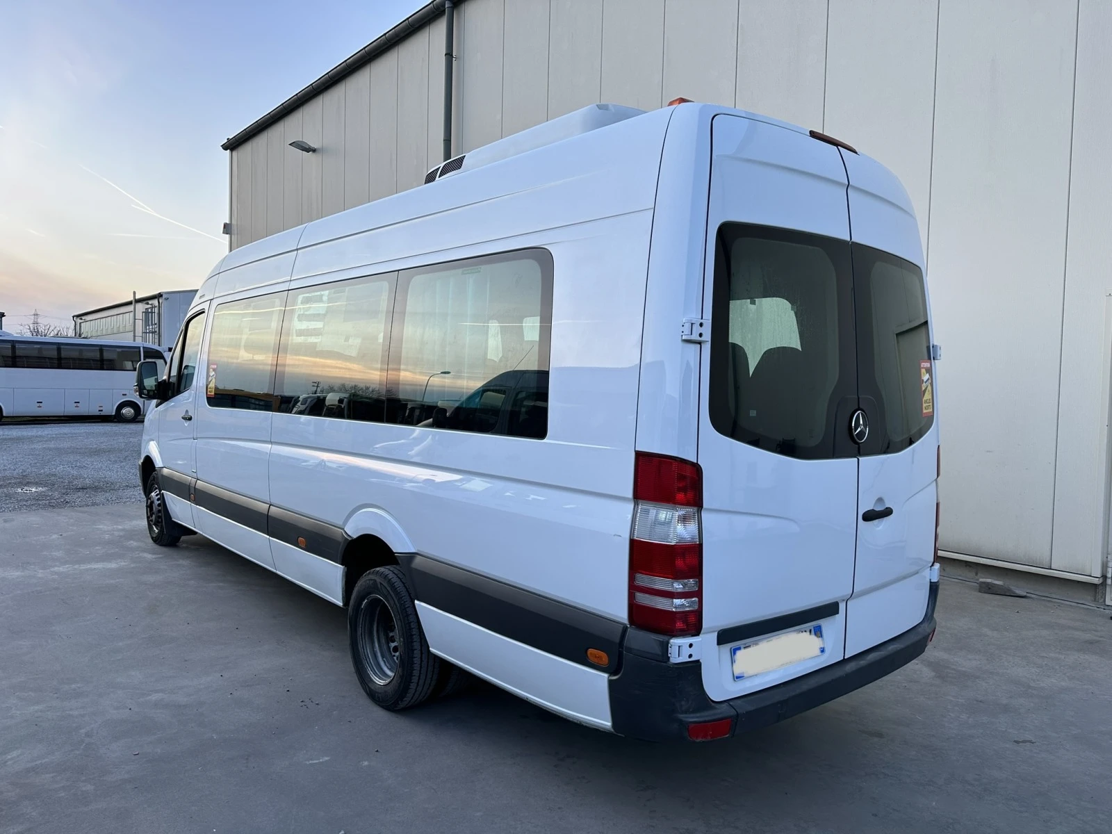 Mercedes-Benz Sprinter 516 Климатик,20 Седалки,Два Броя - изображение 4