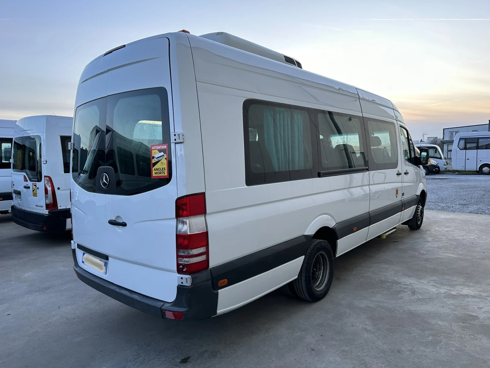 Mercedes-Benz Sprinter 516 Климатик,20 Седалки,Два Броя - изображение 5