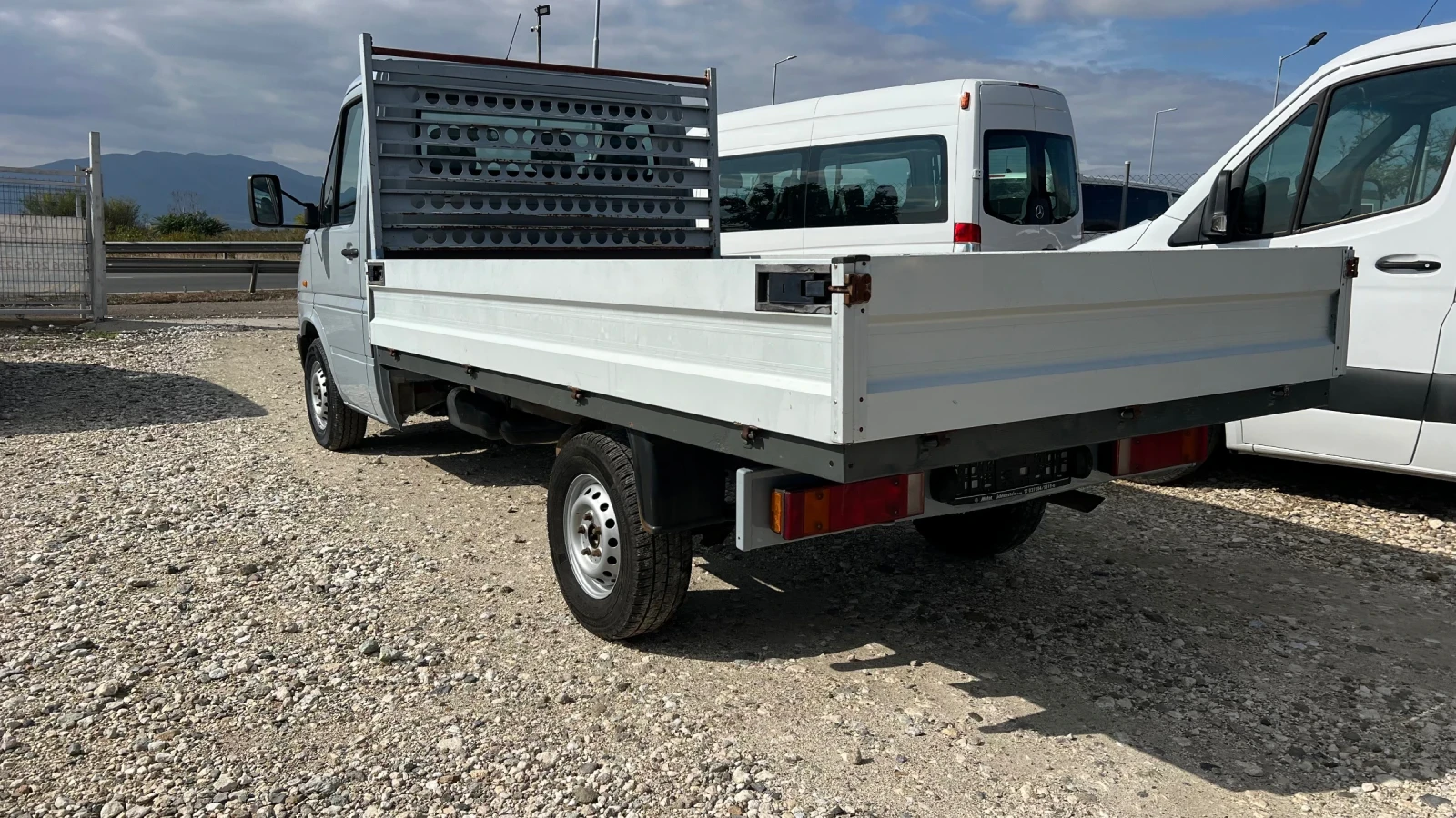 VW Lt 2.5 TDI 3.50 каросерия РЕАЛНИ КОЛОМЕТРИ - изображение 4