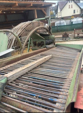 Специализирани машини Машини за зеленчуци Kартофокомбайн HASSIA KRB, снимка 5 - Селскостопанска техника - 53615618