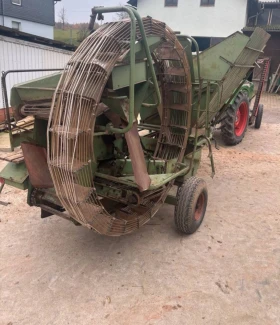 Специализирани машини Машини за зеленчуци Kартофокомбайн HASSIA KRB, снимка 3 - Селскостопанска техника - 53615618