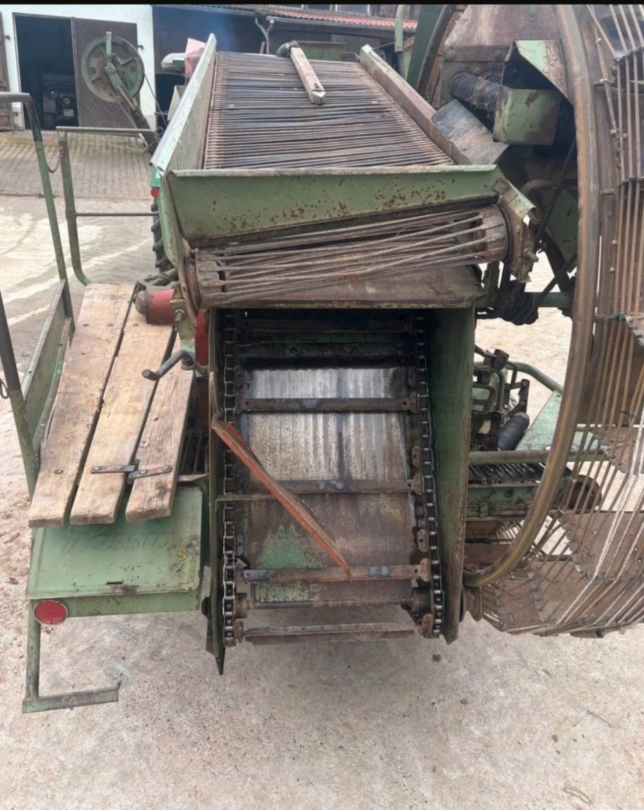 Специализирани машини Машини за зеленчуци Kартофокомбайн HASSIA KRB - изображение 4