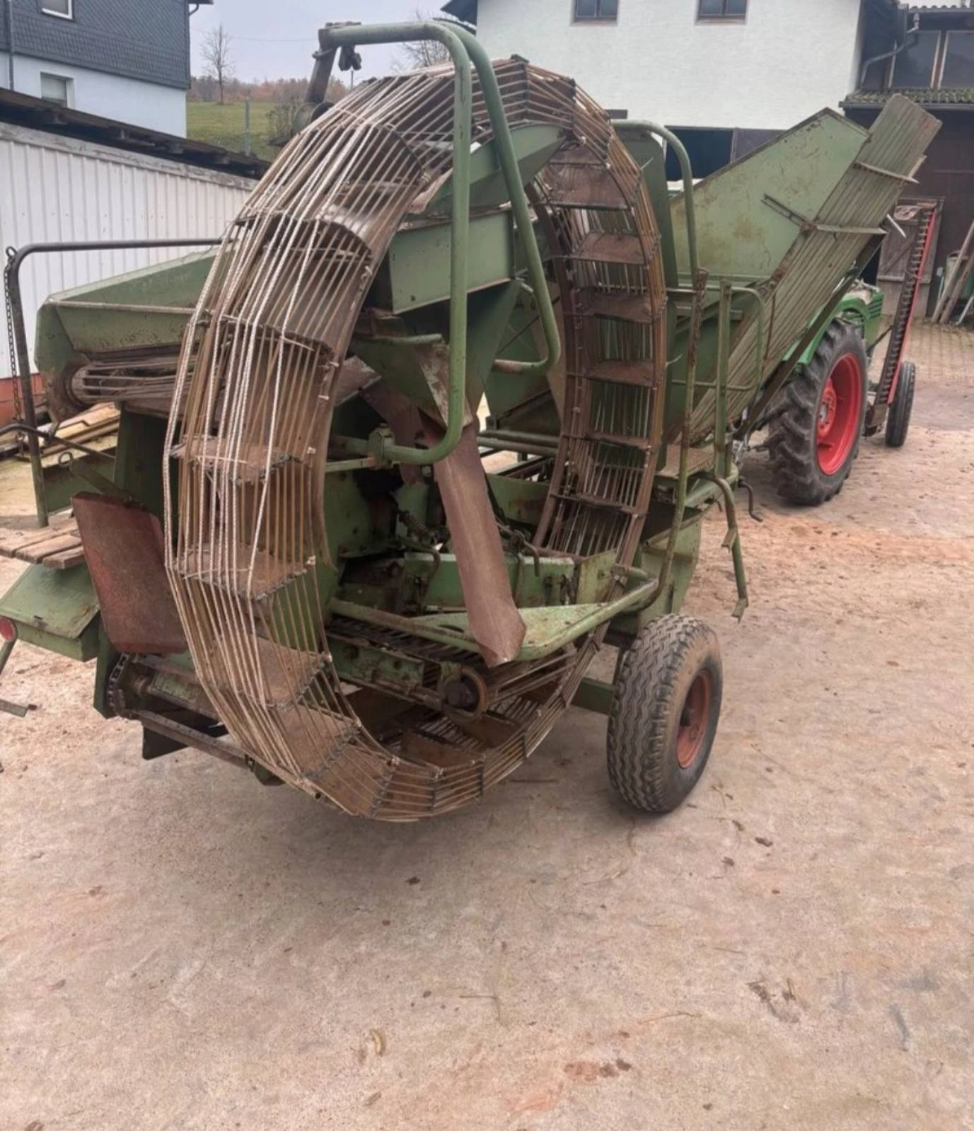 Специализирани машини Машини за зеленчуци Kартофокомбайн HASSIA KRB - изображение 3