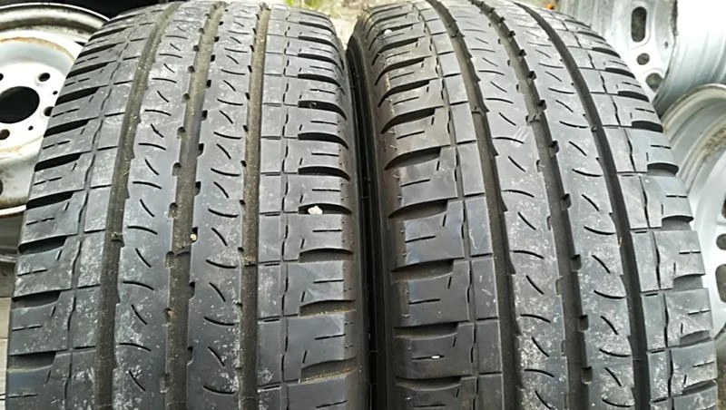 Гуми Летни 235/65R16, снимка 2 - Гуми и джанти - 25326683