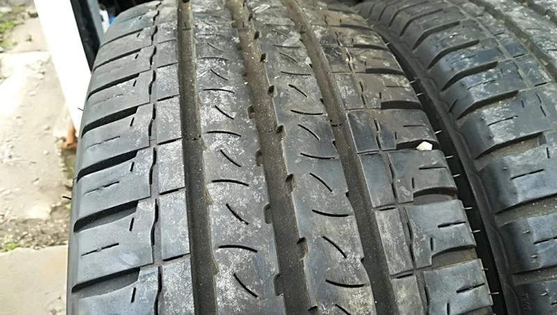 Гуми Летни 235/65R16, снимка 4 - Гуми и джанти - 25326683