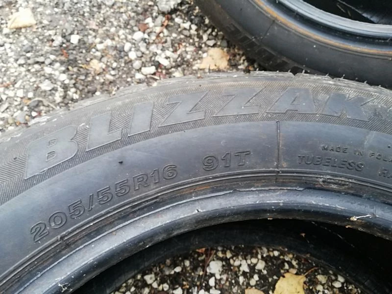 Гуми Зимни 205/55R16, снимка 3 - Гуми и джанти - 26968977