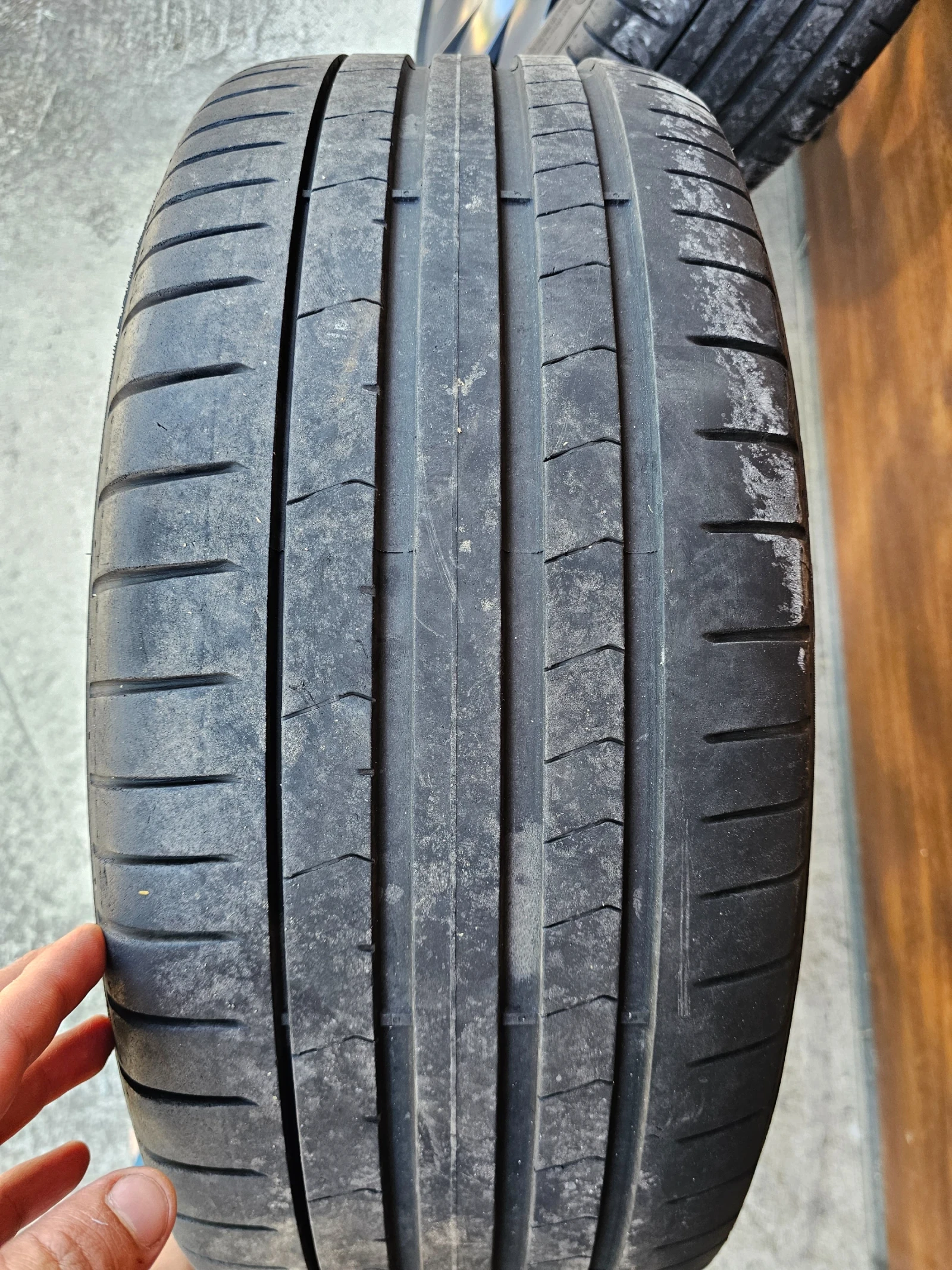 ���� � ������ 245/35R20 �� VW Arteon | Mobile.bg � ����������� 12