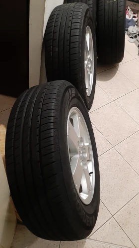 Гуми Летни 215/70R16, снимка 12 - Гуми и джанти - 49590541