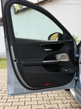 Mercedes-Benz C 300, снимка 4
