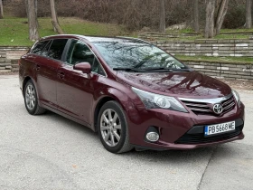 Toyota Avensis 2.0 D-4D Facelift Всички екстри, снимка 3